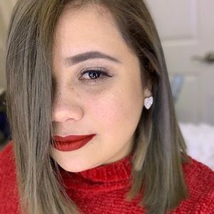 Meet your Posher, Marilyn